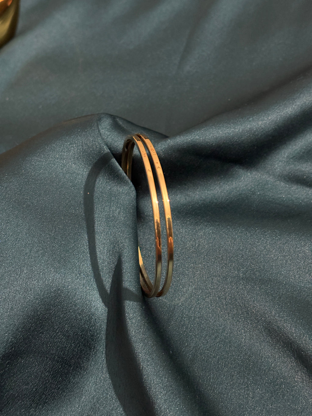 Refined Gold-Tone Dual Bangle Set
