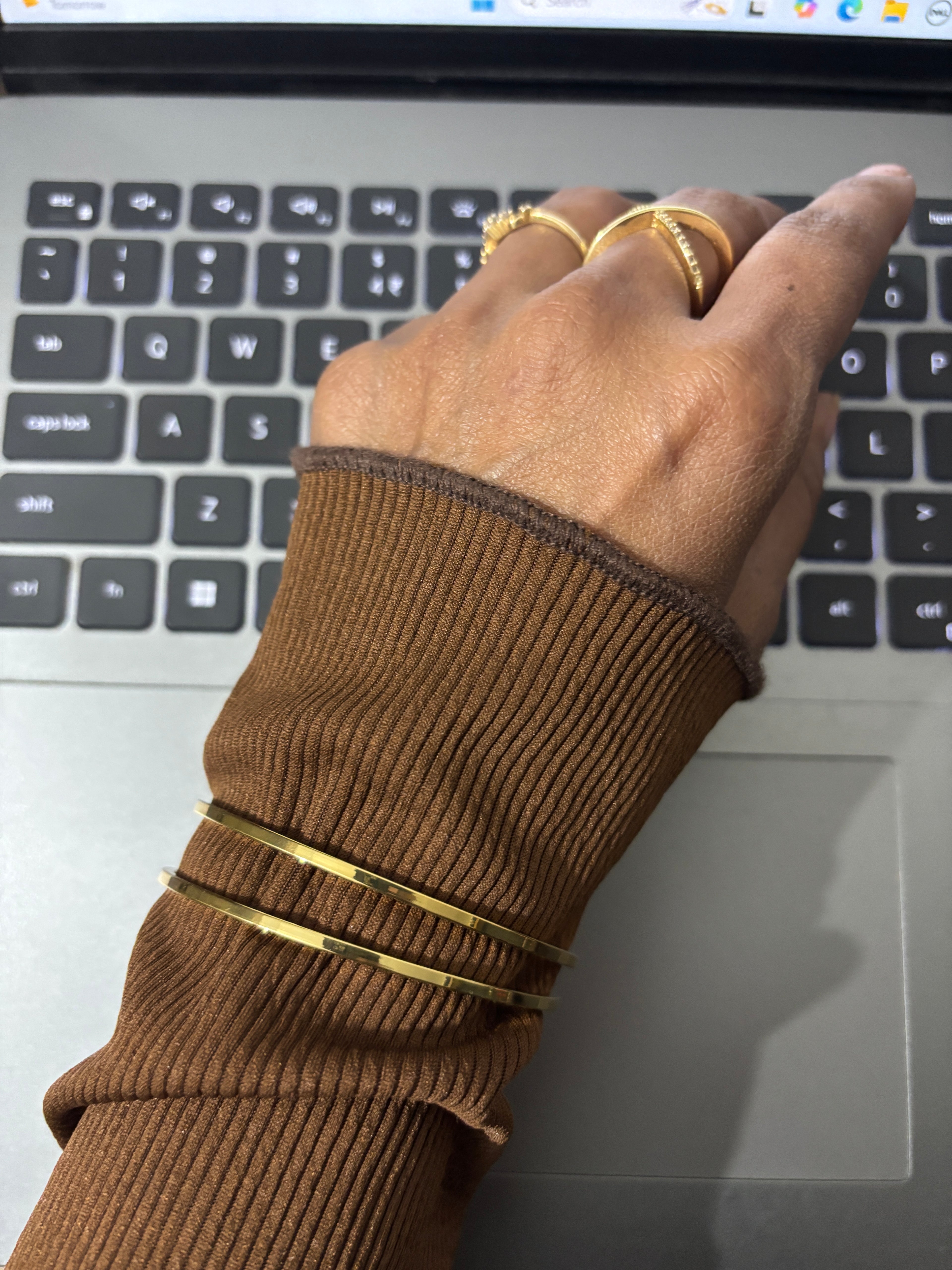 Refined Gold-Tone Dual Bangle Set