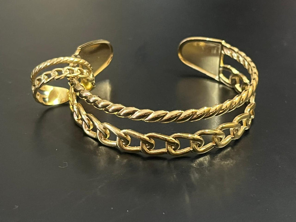 The 'Intertwined Luxe' Anti-Tarnish Bangle & Ring Set