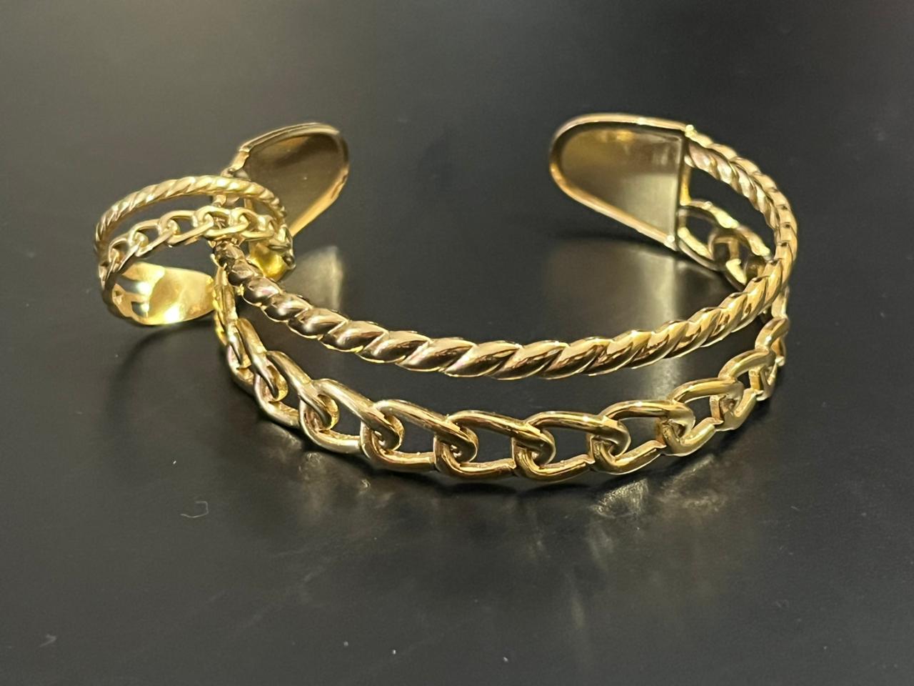 The 'Intertwined Luxe' Anti-Tarnish Bangle & Ring Set