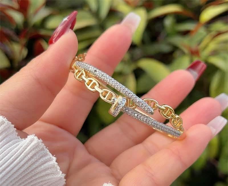 Luxe Link American Diamond Bracelet