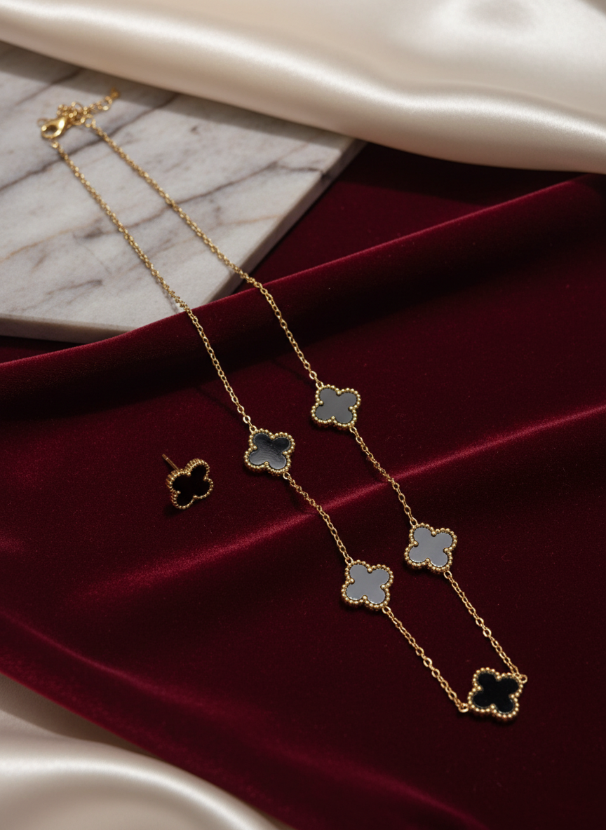 Black Onyx Clover Jewelry Set in Luxurious Setting