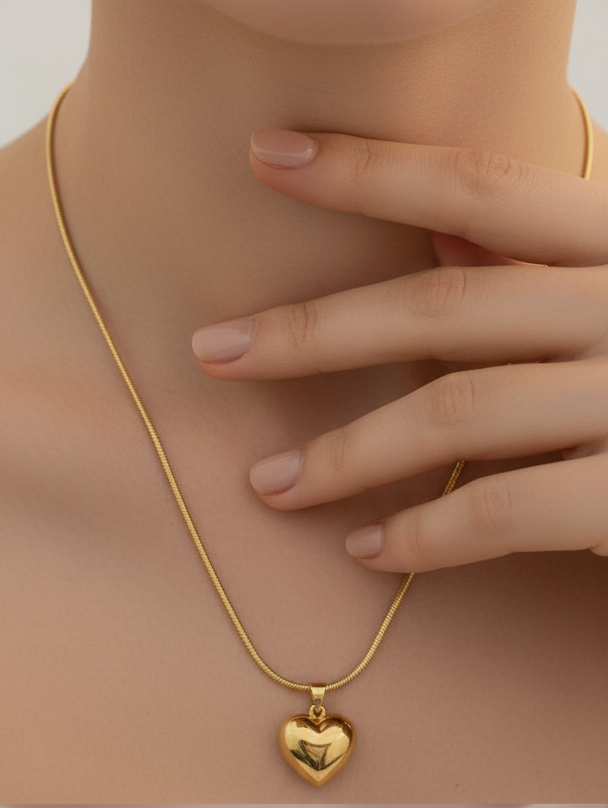 Bloomora's favorite The 'Glow' Everyday Heart Necklace